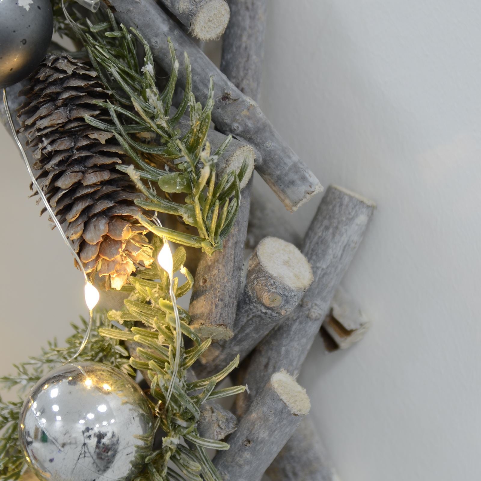 Mr Crimbo Light Up Christmas Wreath Grey Wooden Twigs 9" - MrCrimbo.co.uk -XS5771 - -twigs