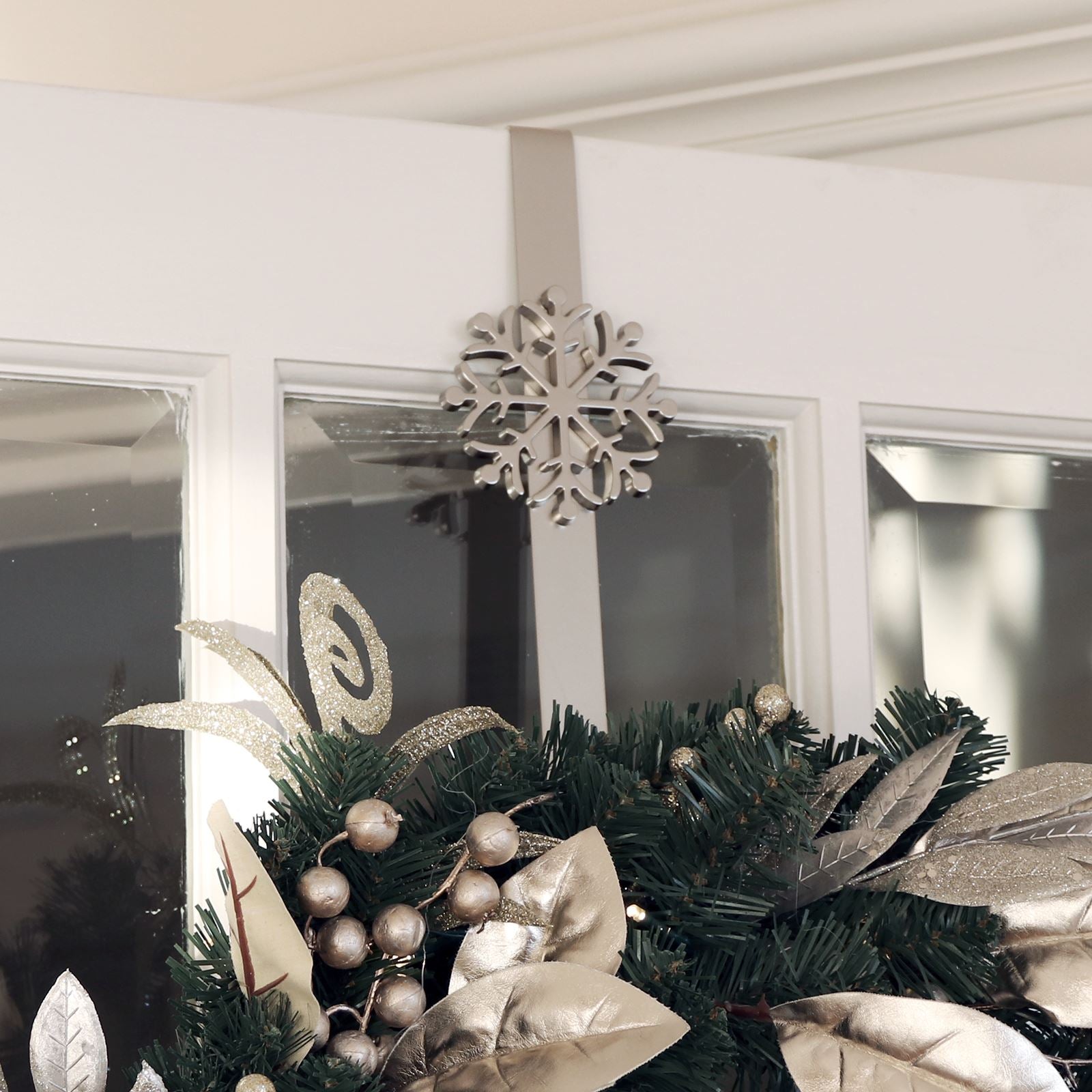 Mr Crimbo Christmas Wreath Hanger Silver Metal Over Door Hook - MrCrimbo.co.uk
