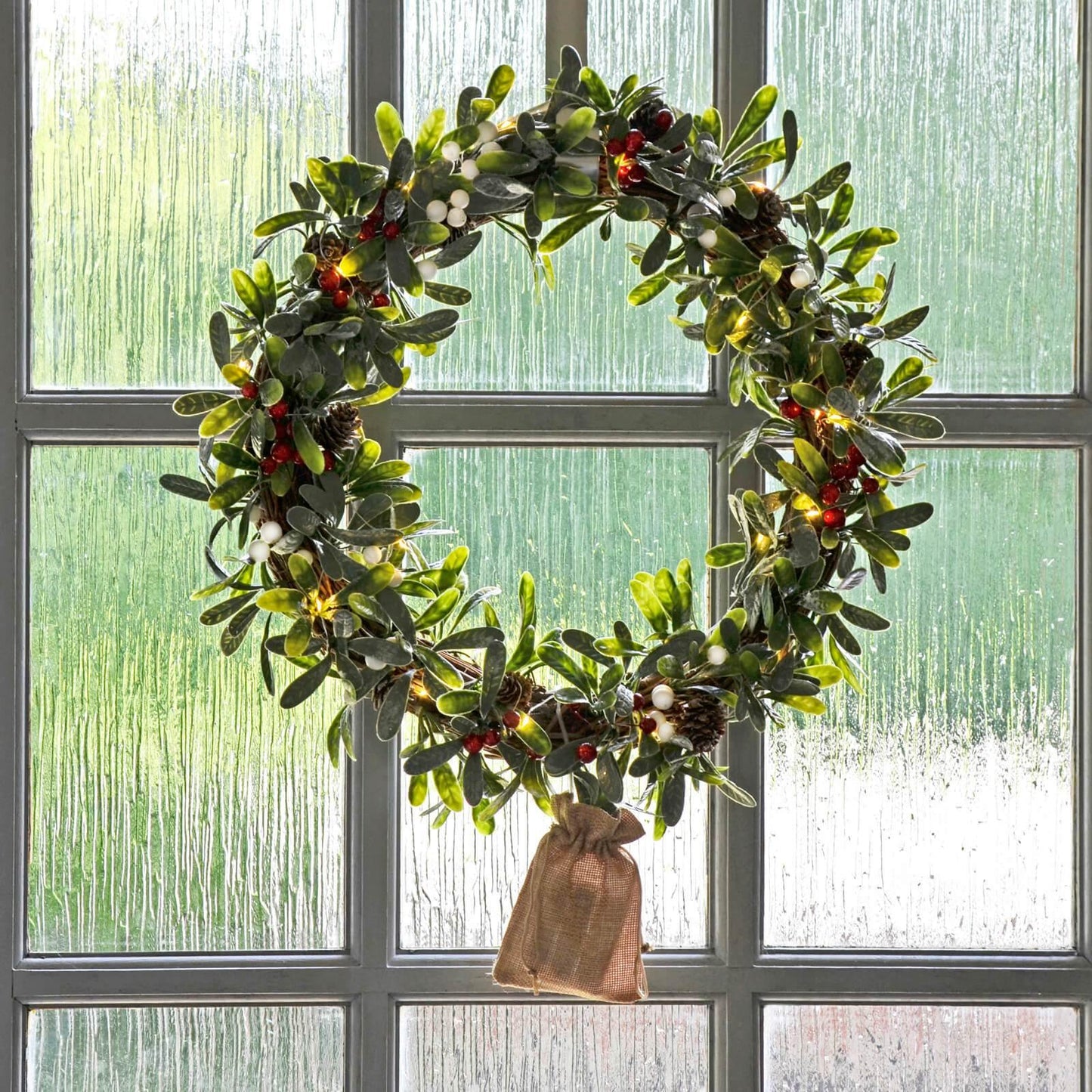 Mr Crimbo 16" Light Up Mistletoe Wreath Christmas Berries - MrCrimbo.co.uk -XS7141 - -